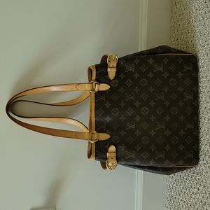 Louis Vuitton shoulder bag